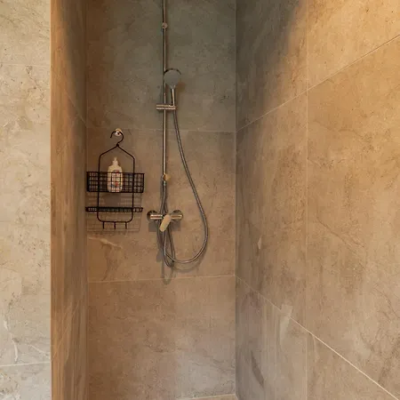 Haus Bluntautal شقة